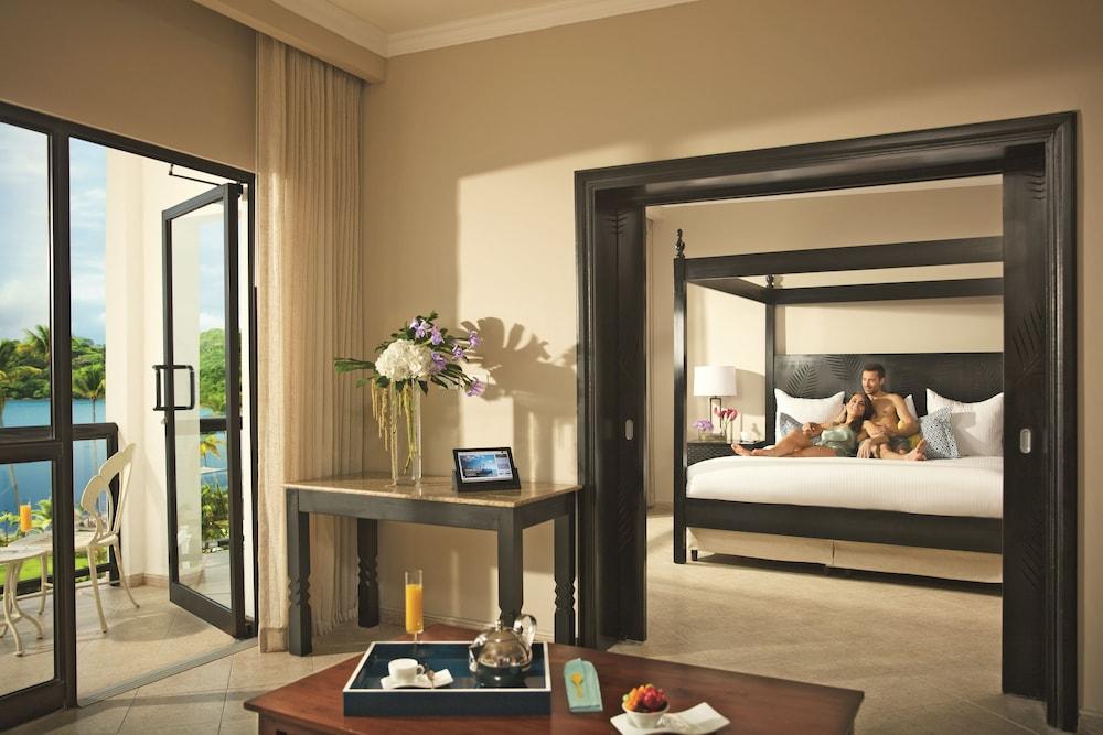 Resort Dreams Playa Bonita 5*